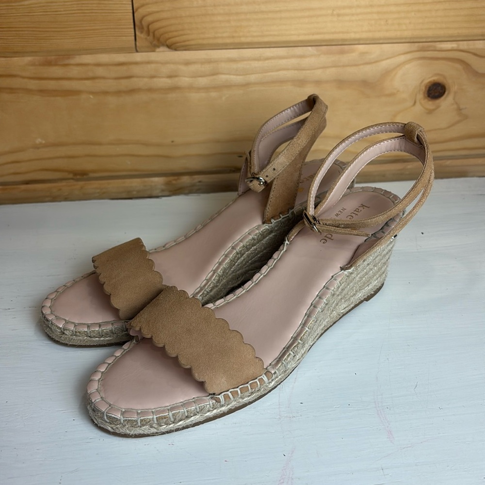 Kate Spade Theodora Brown Scalloped Wedge Sandals Espadrilles Size 8